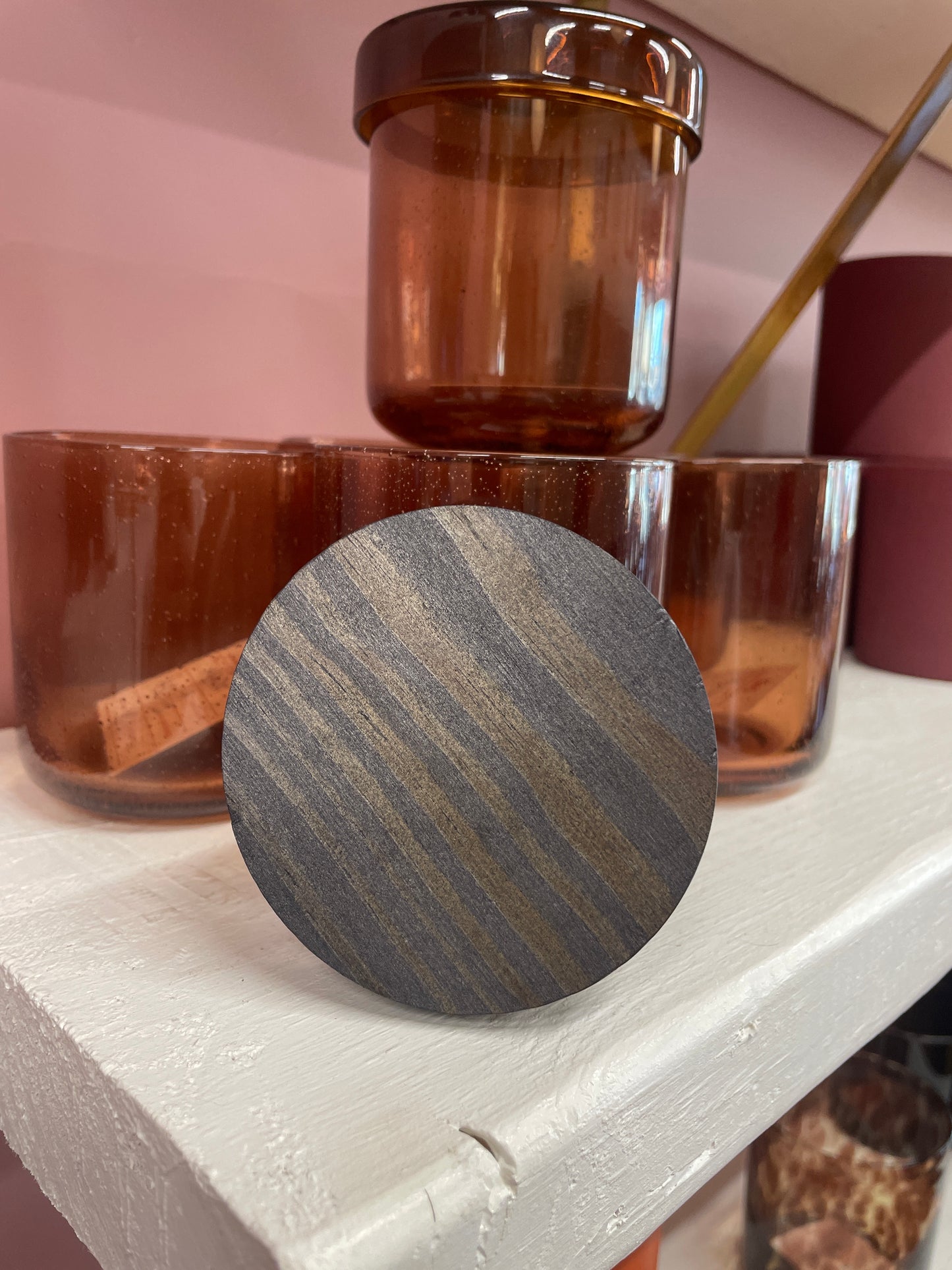 M Black Pine Wood Lid
